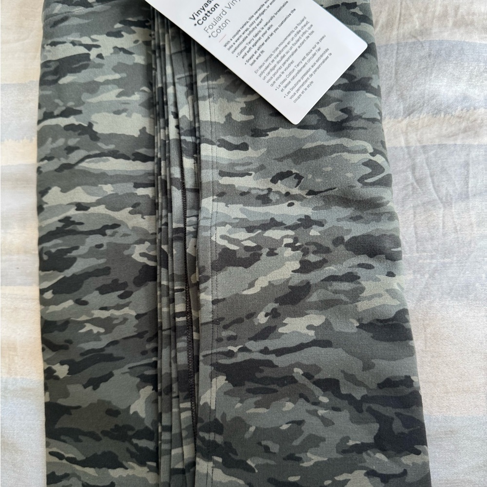 Lululemon vinyasa scarf NWT